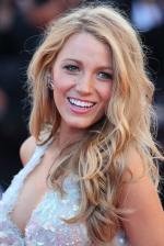 Blake Lively shares husband Ryan’s sexy snap